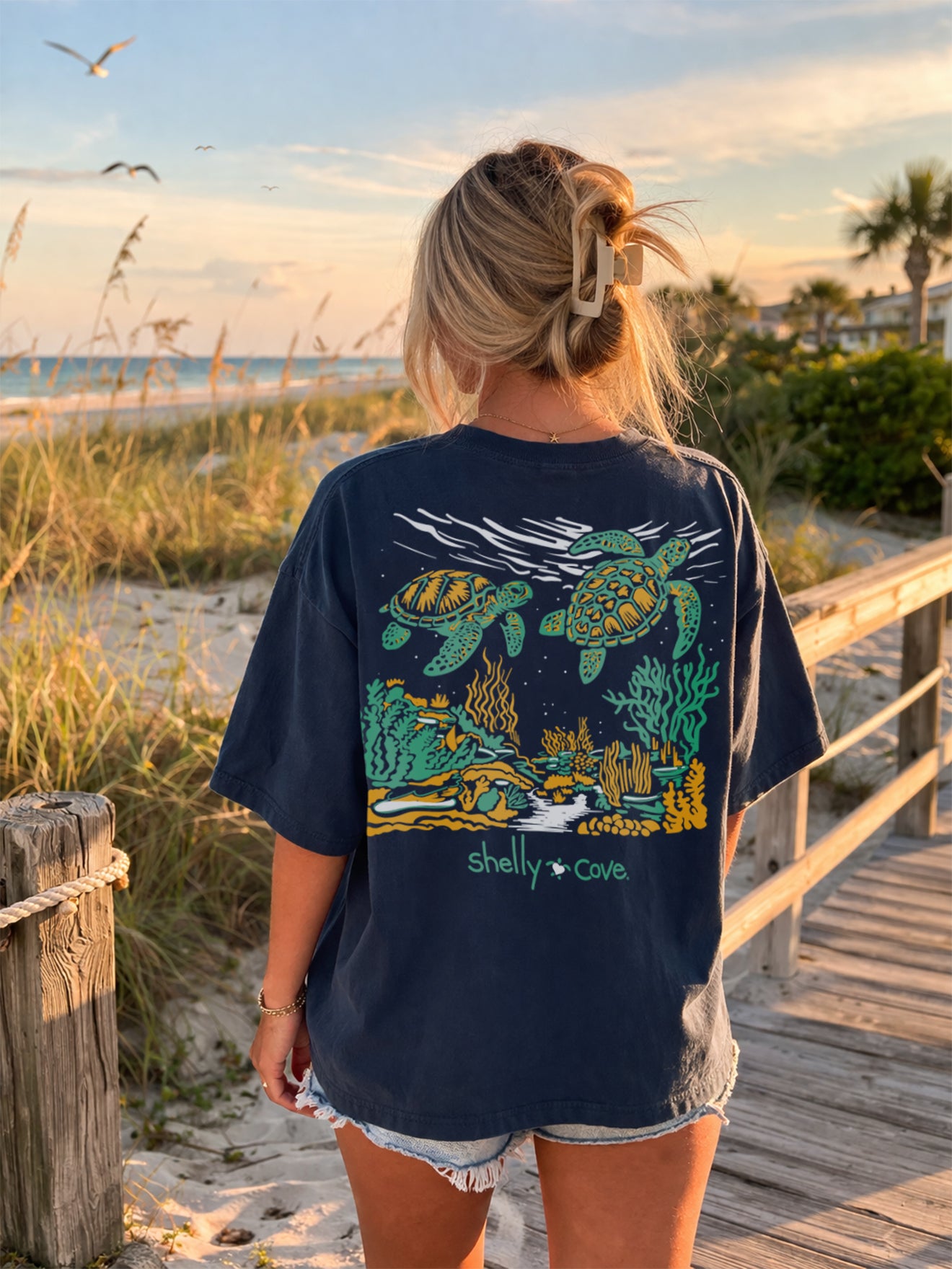 Midnight Reef Turtle Comfort Colors T-Shirt – Shelly Cove